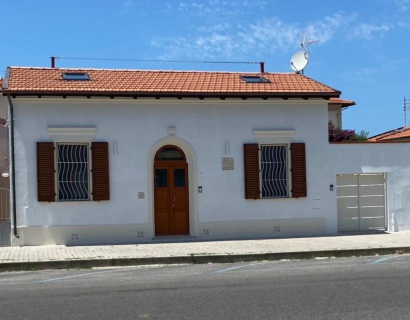 מלון מרינה די פיזה Casa Raffaela מראה חיצוני תמונה